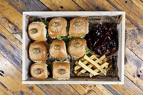 Secret Garden - Hostel