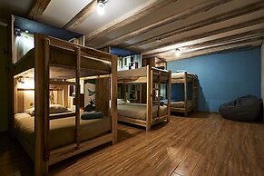 Secret Garden - Hostel