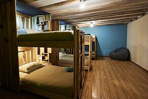 Secret Garden - Hostel