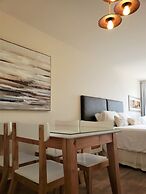 Urbana Suites & Studios 440