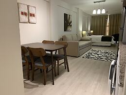 Urbana Suites & Studios 440