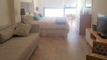 Urbana Suites & Studios 440