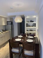 Urbana Suites & Studios 440