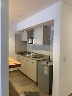 Urbana Suites & Studios 440