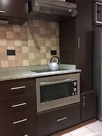 Urbana Suites & Studios 440