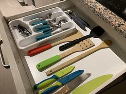 Urbana Suites & Studios 440