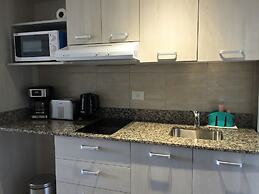 Urbana Suites & Studios 440