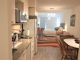 Urbana Suites & Studios 440