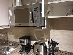 Urbana Suites & Studios 440