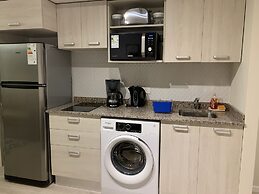 Urbana Suites & Studios 440