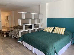 Urbana Suites & Studios 440