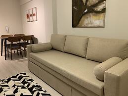 Urbana Suites & Studios 440