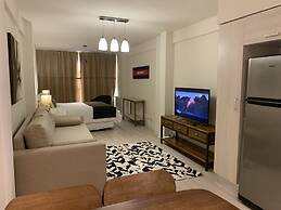 Urbana Suites & Studios 440