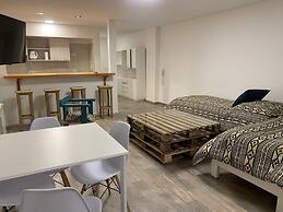 Urbana Suites & Studios 440