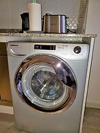 Urbana Suites & Studios 440