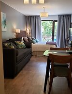 Urbana Suites & Studios 440