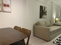 Urbana Suites & Studios 440