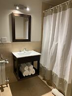 Urbana Suites & Studios 440