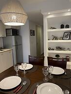 Urbana Suites & Studios 440