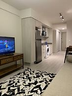 Urbana Suites & Studios 440