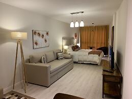 Urbana Suites & Studios 440