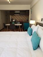 Urbana Suites & Studios 440