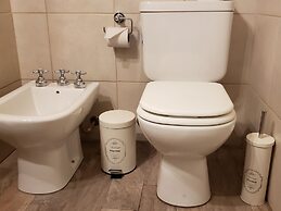 Urbana Suites & Studios 440