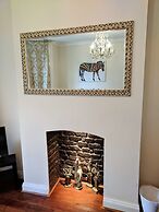 Highbury House Apartment