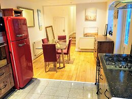 Highbury House Apartment