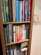 Highbury House Apartment