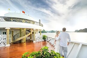 Verdure Lotus Grandeur Cruise on Ha Long Bay