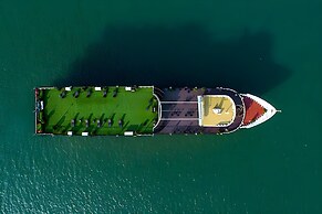 Verdure Lotus Grandeur Cruise on Ha Long Bay
