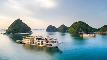 Verdure Lotus Grandeur Cruise on Ha Long Bay