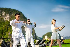 Verdure Lotus Grandeur Cruise on Ha Long Bay