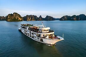 Verdure Lotus Grandeur Cruise on Ha Long Bay