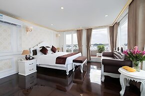 Verdure Lotus Grandeur Cruise on Ha Long Bay