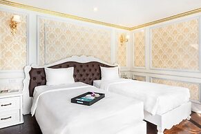 Verdure Lotus Grandeur Cruise on Ha Long Bay