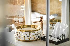 Verdure Lotus Grandeur Cruise on Ha Long Bay