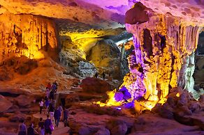 Verdure Lotus Grandeur Cruise on Ha Long Bay