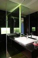 The Glory Gold Hotel