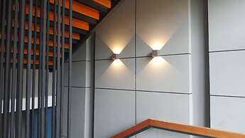 The Glory Gold Hotel