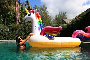 The Glory Gold Hotel