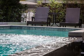 The Glory Gold Hotel