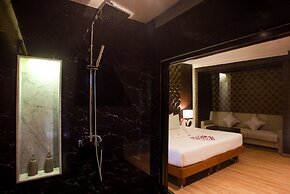 The Glory Gold Hotel