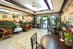 The Neighbors Hostel - Adults Only