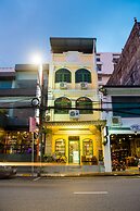 The Neighbors Hostel - Adults Only