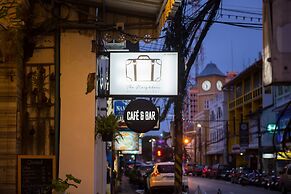 The Neighbors Hostel - Adults Only