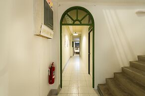 The Neighbors Hostel - Adults Only