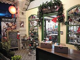 The Neighbors Hostel - Adults Only