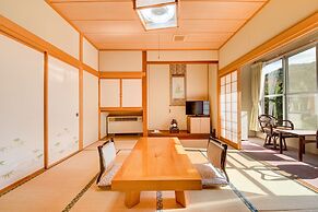 Honjin No Yado Yanagi No Yu